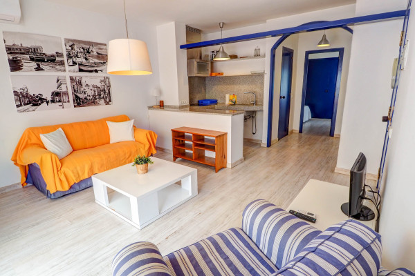 Modern, Well-Appointed Room