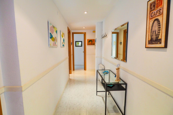 Modern, Well-Appointed Room