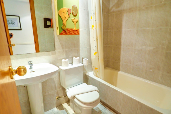 Modern, Well-Appointed Room