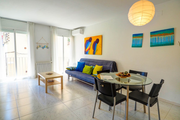 #17729 - Lucy Apartment | Lomavuokraus | Hello Homes Sitges