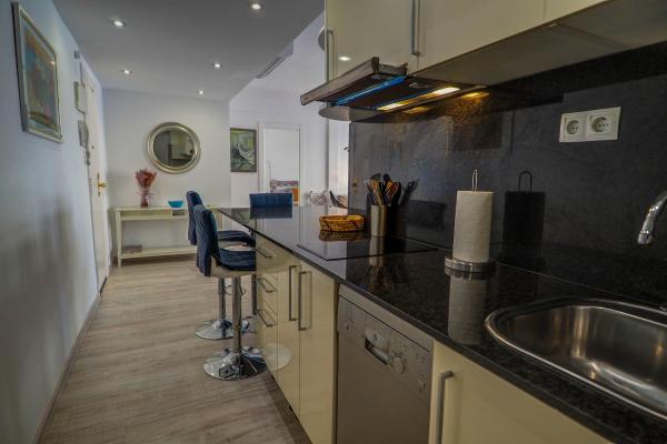 #17778 - Bonaire Queens | Holiday Rentals | Hello Homes Sitges