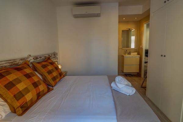 #17780 - Bonaire Queens | Holiday Rentals | Hello Homes Sitges
