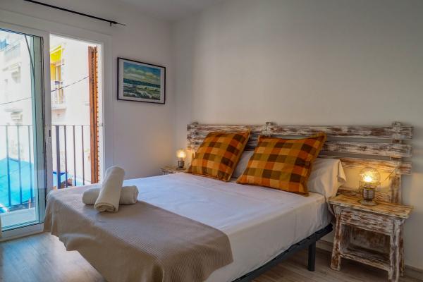#17783 - Bonaire Queens | Holiday Rentals | Hello Homes Sitges
