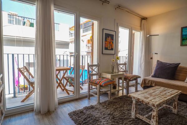 #17788 - Bonaire Queens | Holiday Rentals | Hello Homes Sitges