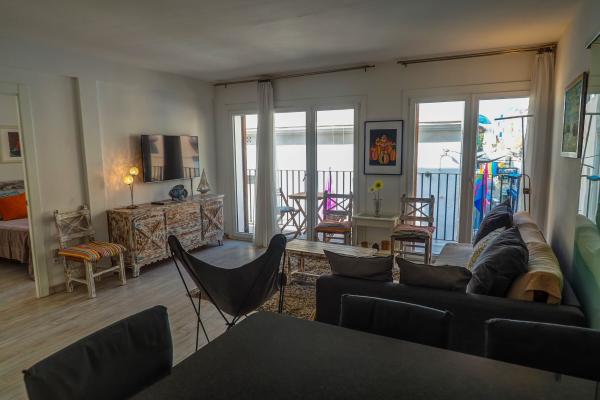 #17790 - Bonaire Queens | Holiday Rentals | Hello Homes Sitges