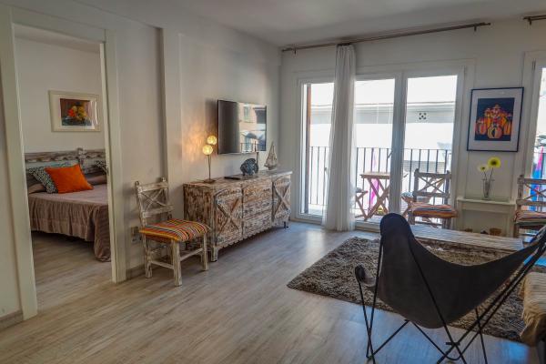 #17809 - Bonaire Queens | Holiday Rentals | Hello Homes Sitges