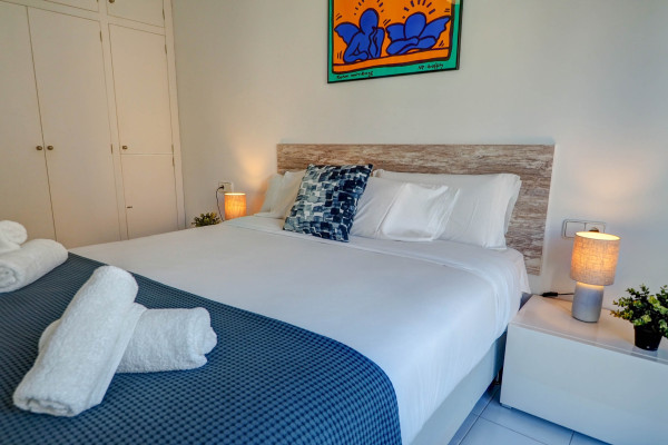 #17889 - White Penthouse | Holiday Rentals | Hello Homes Sitges