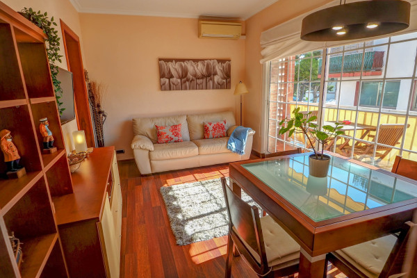 Modern, Well-Appointed Room