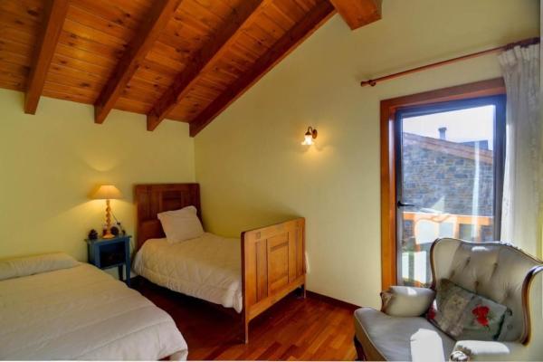 #18051 - Mountain Chalet | Ferieudlejning | Hello Homes Sitges