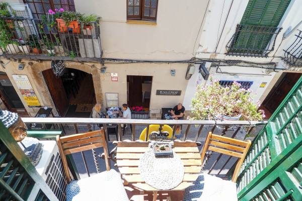 #20755 - Bartomeu Blanc | Holiday Rentals | Hello Homes Sitges