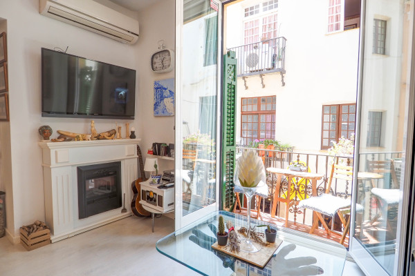 #20760 - Bartomeu Blanc | Holiday Rentals | Hello Homes Sitges