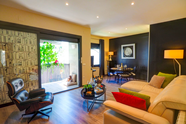 Modern, Well-Appointed Room