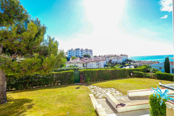 #26759 - The Blue Island Loft | Ferieudlejning | Hello Homes Sitges