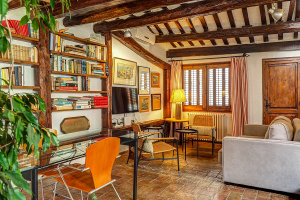  - Beach Villa Aralinn