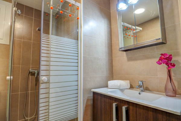 Modern, Well-Appointed Room
