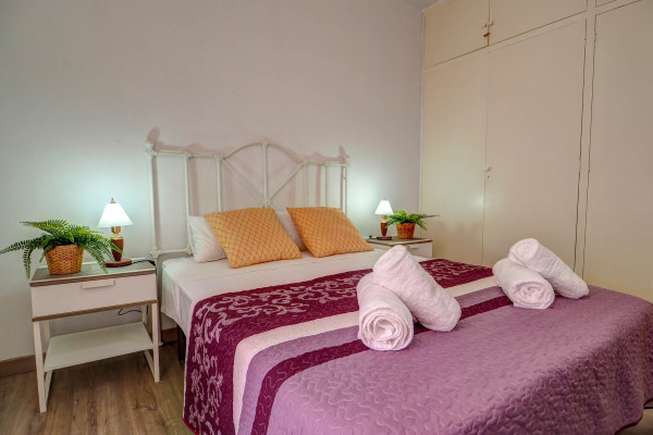 Modern, Well-Appointed Room