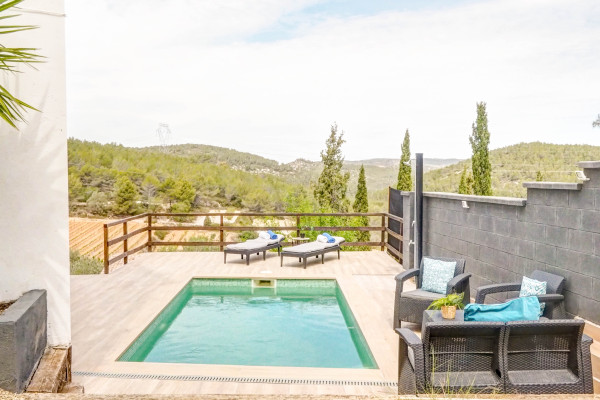 #27877 - Villa Papallona | Lomavuokraus | Hello Homes Sitges