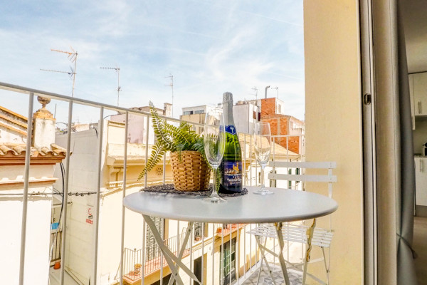 #28018 - Happy Diamond | Ferieudlejning | Hello Homes Sitges