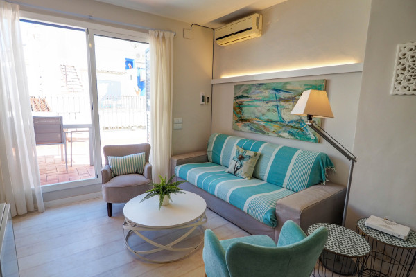 #28246 - Carreta Sea Views | Lomavuokraus | Hello Homes Sitges