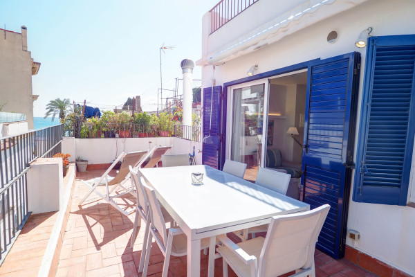 #28263 - Carreta Sea Views | Lomavuokraus | Hello Homes Sitges
