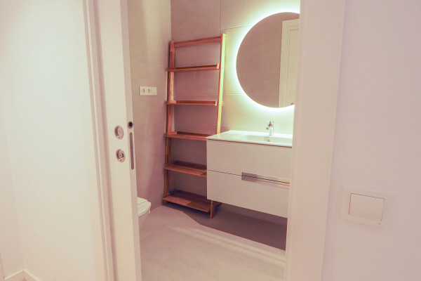 Modern, Well-Appointed Room