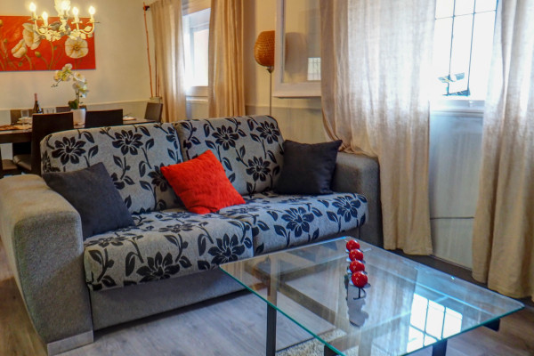 Modern, Well-Appointed Room