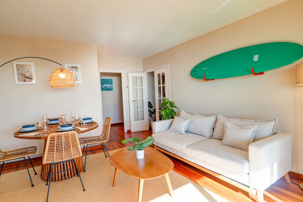 Modern, Well-Appointed Room