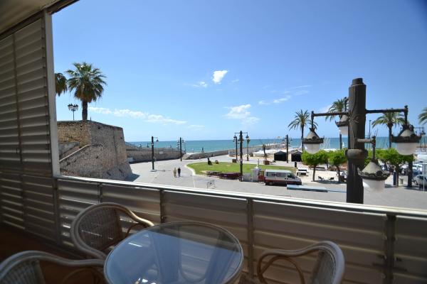 #2978 - Casa del Mar | Holiday Rentals | Hello Homes Sitges