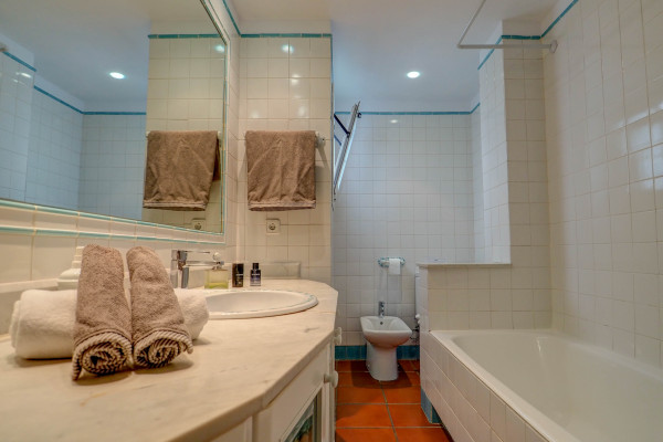 #29833 - Montroig Zen Penthouse | Holiday Rentals | Hello Homes Sitges