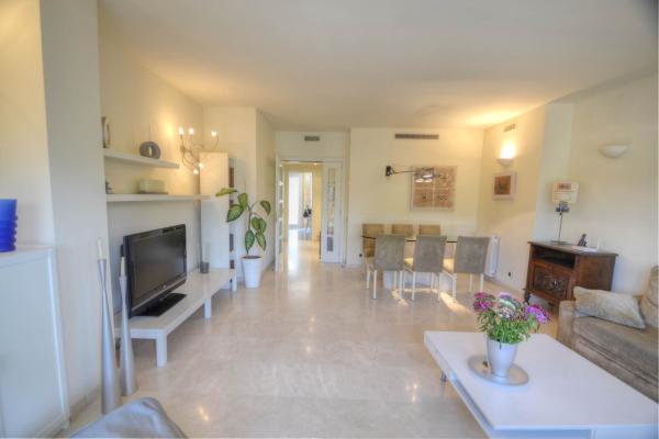 #2997 - THE PLANT APARTMENT | Аренда для отпуска | Hello Homes Sitges