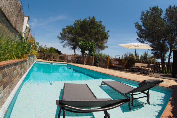 #30059 - Villa Can Xum | Holiday Rentals | Hello Homes Sitges
