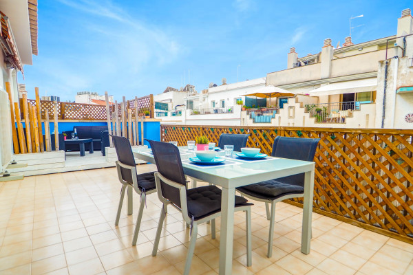 #30180 - Amazing Terrace in the Center | Lomavuokraus | Hello Homes Sitges