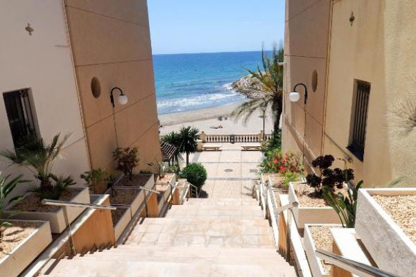 #31658 - Apartment by the Sea | Location de Vacances | Hello Homes Sitges