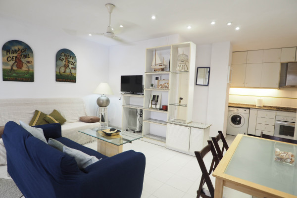 #31732 - Sunflower Apartment | Lomavuokraus | Hello Homes Sitges