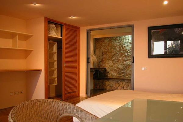#3188 - CASA ROCA | Holiday Rentals | Hello Homes Sitges