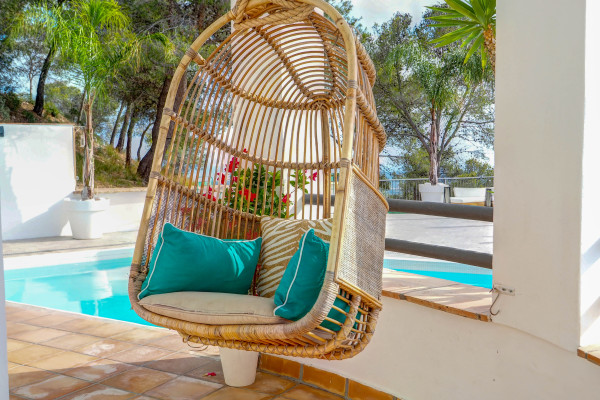 #32732 - Villa Elysian | Holiday Rentals | Hello Homes Sitges