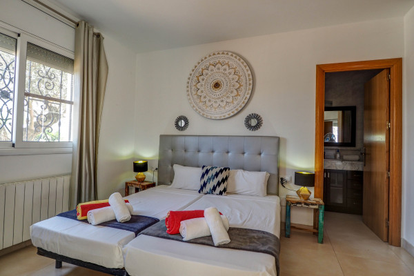 #32746 - Villa Talaya | Holiday Rentals | Hello Homes Sitges