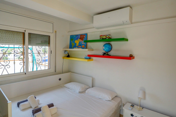 #32748 - Villa Talaya | Holiday Rentals | Hello Homes Sitges