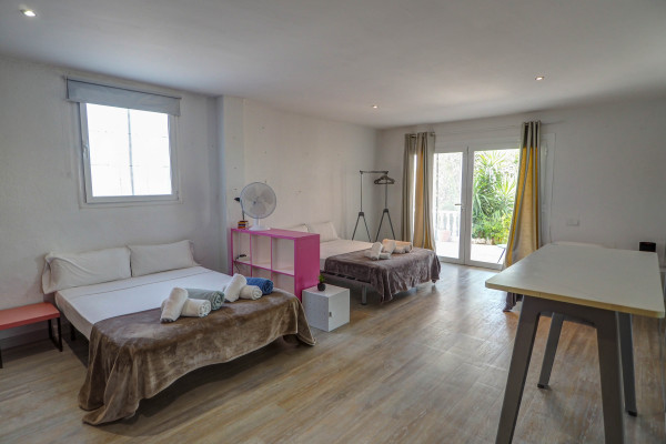 #32754 - Villa Talaya | Holiday Rentals | Hello Homes Sitges
