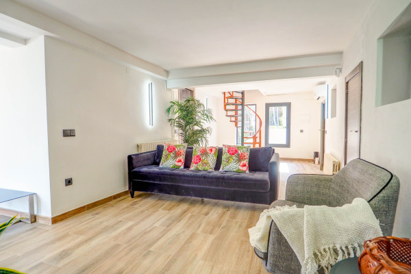  - Casa Avril