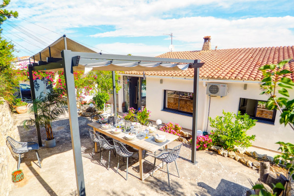  - Casa Avril