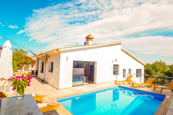  - Casa Avril