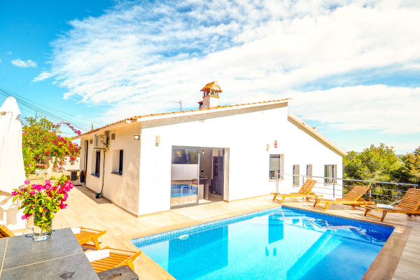  - Casa Avril