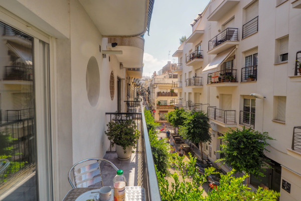 #33761 - Zafiro Apartment | Lomavuokraus | Hello Homes Sitges
