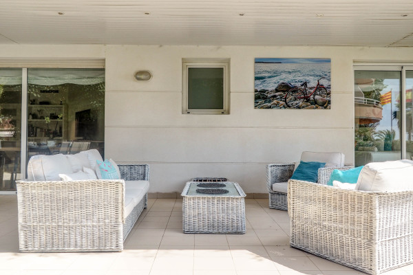 #33974 - Luxury Seaview Apartment | Holiday Rentals | Hello Homes Sitges