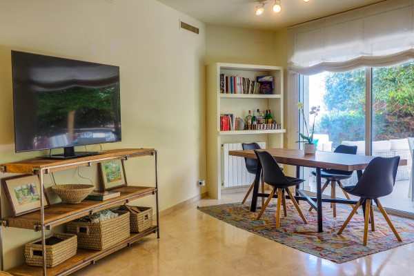 #33988 - Luxury Seaview Apartment | Holiday Rentals | Hello Homes Sitges