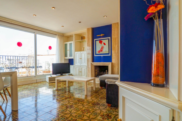 #34232 - Sea and Sand Penthouse | Lomavuokraus | Hello Homes Sitges