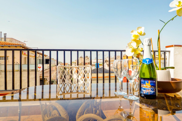 #34250 - Sea and Sand Penthouse | Lomavuokraus | Hello Homes Sitges