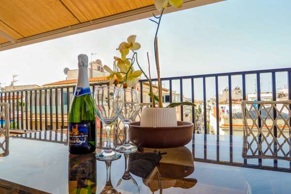 #34254 - Sea and Sand Penthouse | Lomavuokraus | Hello Homes Sitges