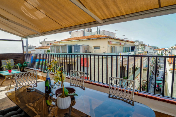 #34261 - Sea and Sand Penthouse | Lomavuokraus | Hello Homes Sitges